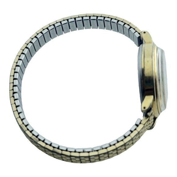 Lorus Vintage Mickey Mouse Gold Tone Wristwatch Y481-1190 A1 New Battery READ - Picture 7 of 10